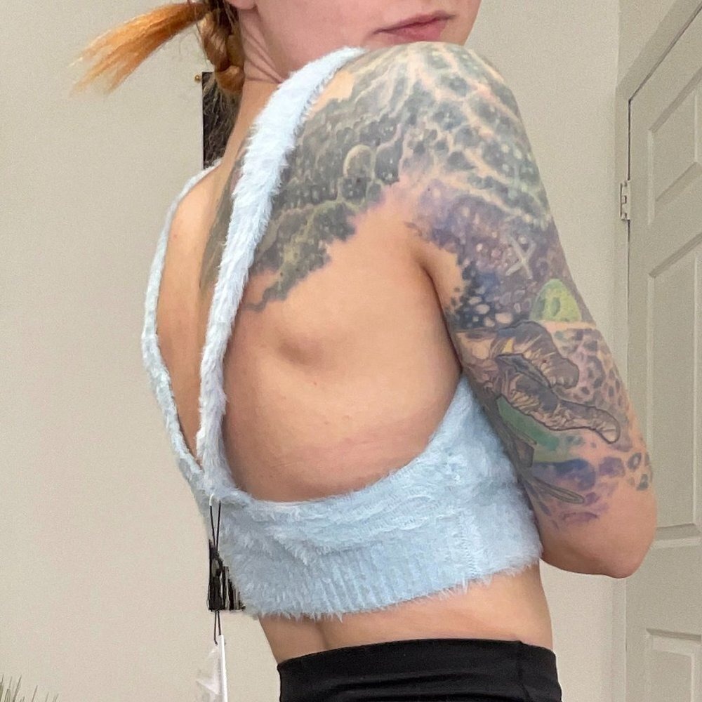 For Love and Lemons Devon Fuzzy Crop Top Sleeveless Light Blue Flower XXS NEW - Picture 2 of 2